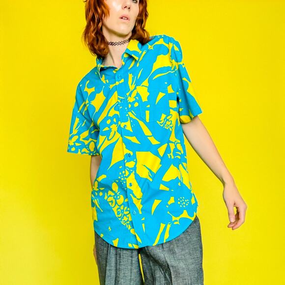 Abound Blue and Yellow Floral Hawaiian Shirt - Picture 7 of 9
